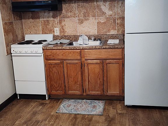 2nd image of 419 Aylesford Pl #10601600