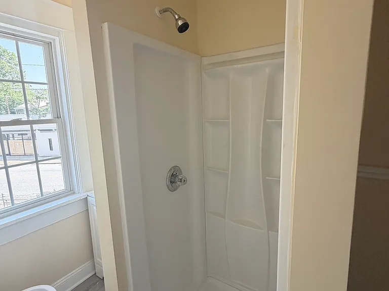 3062 Meadow Bridge Rd #B — Photo 2