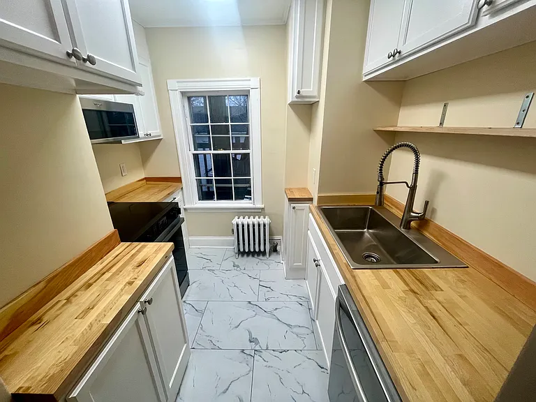 7 North St #3 — Photo 1