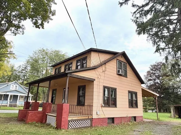 16 Cottage Street, Wallkill, NY 12589