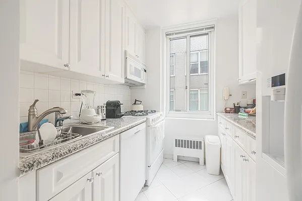 Rented by BSD Realty Worldwide Inc | media 11