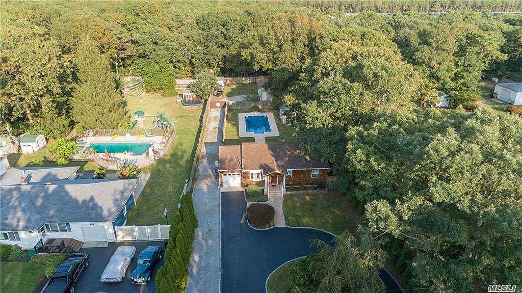 181 Cranford Blvd, Mastic, NY 11950 Zillow