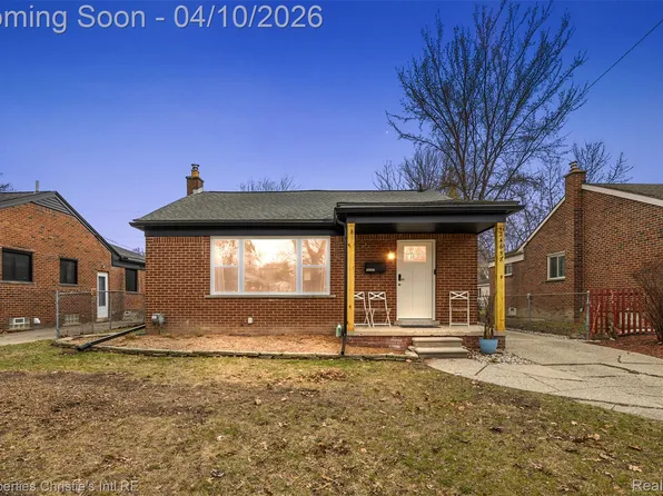 24658 Roanoke Ave, Oak Park, MI 48237