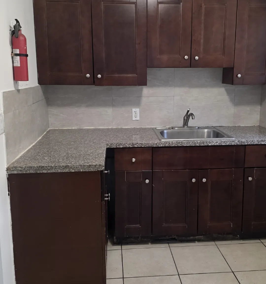 1 bed, 800 sqft, $1,600 — Photo 1