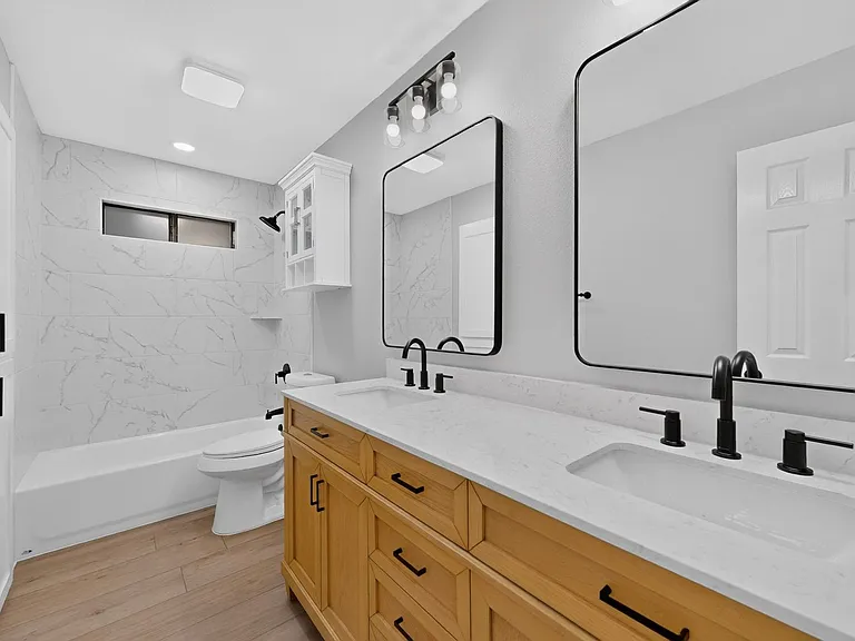 817 Sycamore Creek Rd — Photo 20