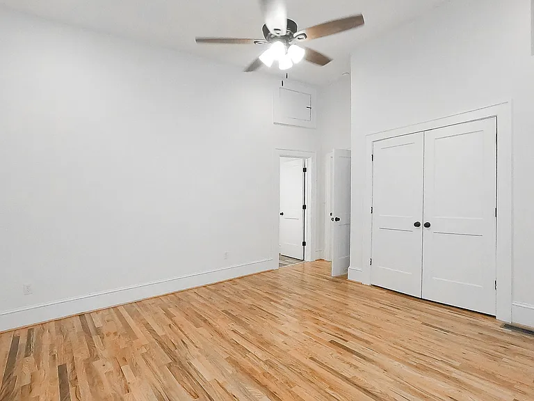 2 Norwood St — Photo 3