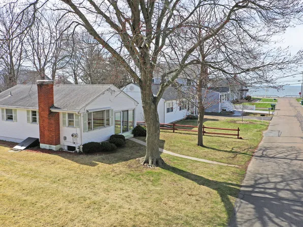 16, 18 Bayberry Road, Old Saybrook, CT 06475