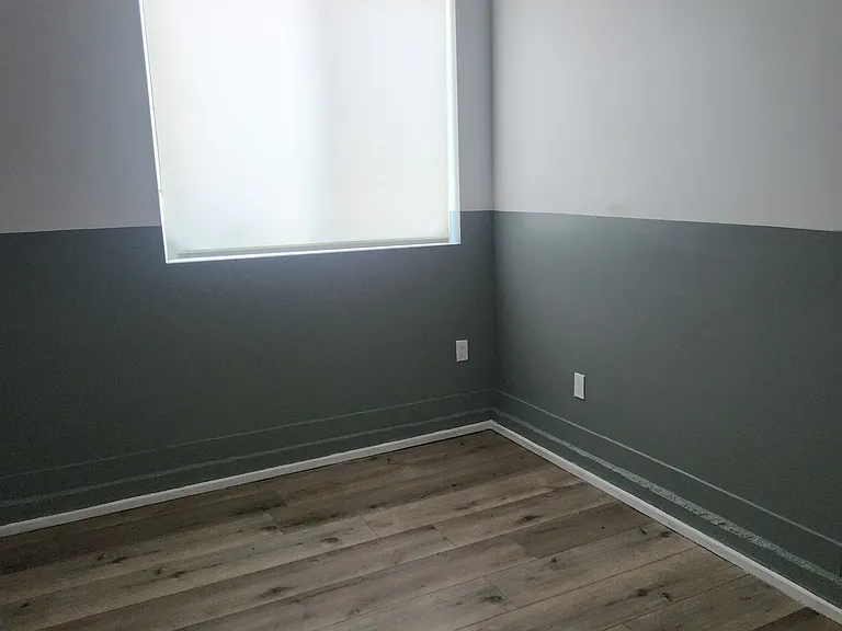 5239 Huntington Dr N — Photo 12