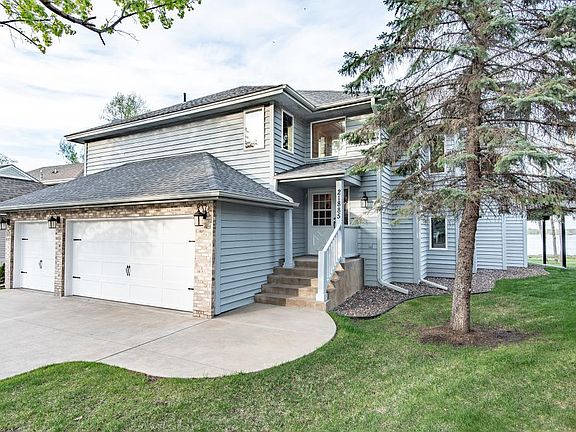 3rd image of 21885 Iden Avenue Ct N