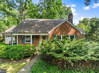 3903 Commander Dr, Hyattsville, MD 20782
