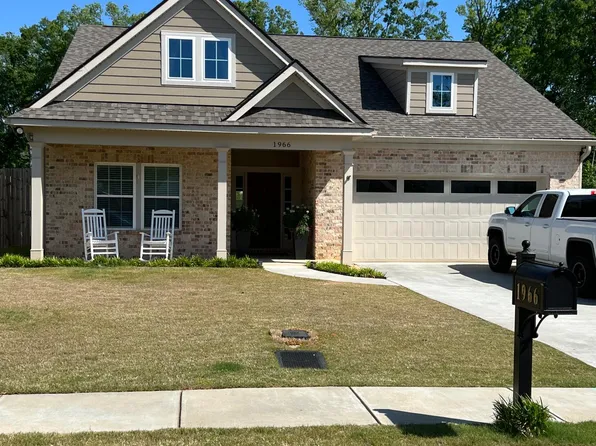 1966 Felicity Ln, Auburn, AL 36830