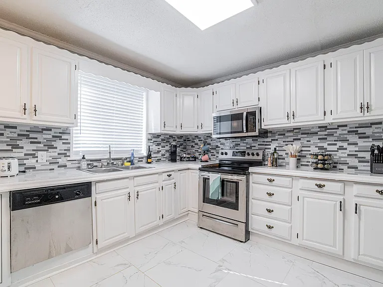 Large Kitchen