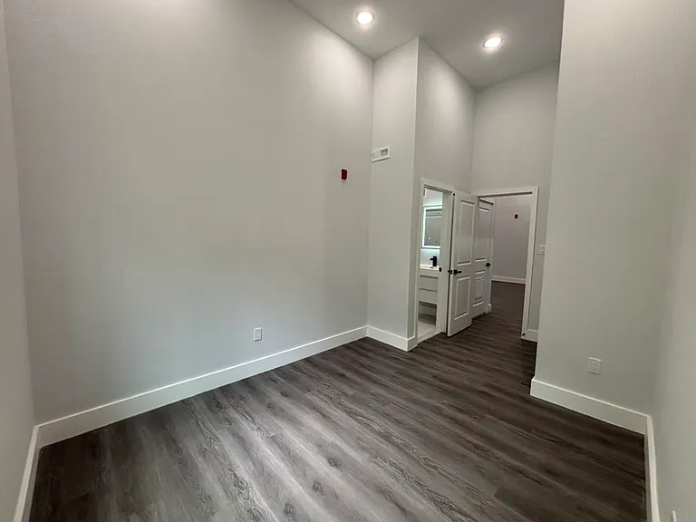 675 N 41st St #1 — Photo 7