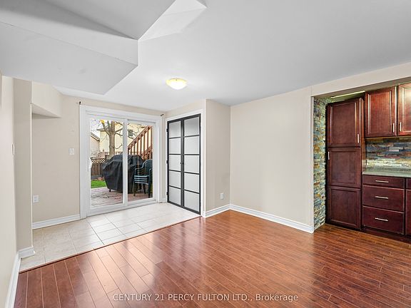 4th image of 1095 Dunbarton Rd