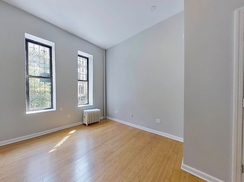 2nd image of 173 E 90th St APT 1B