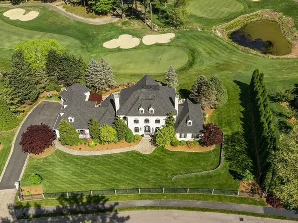 168 Country Club Way, Kingston, MA 02364