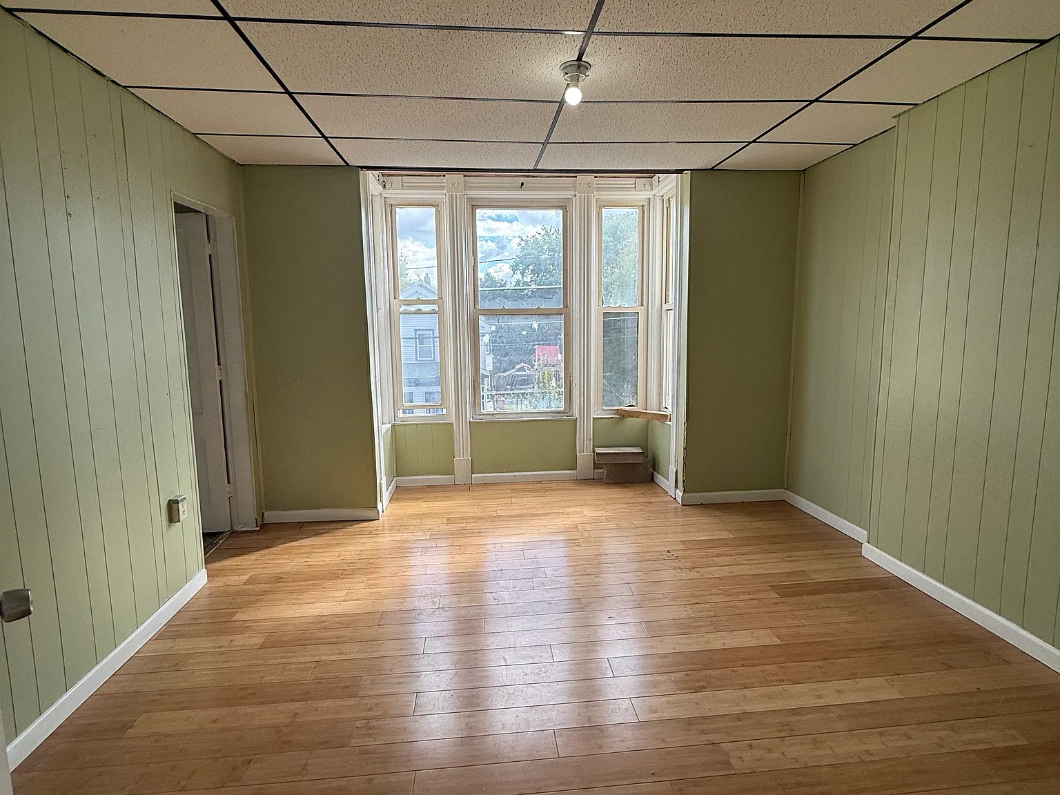 3 bed, 1200 sqft, $1,600 — Photo 3