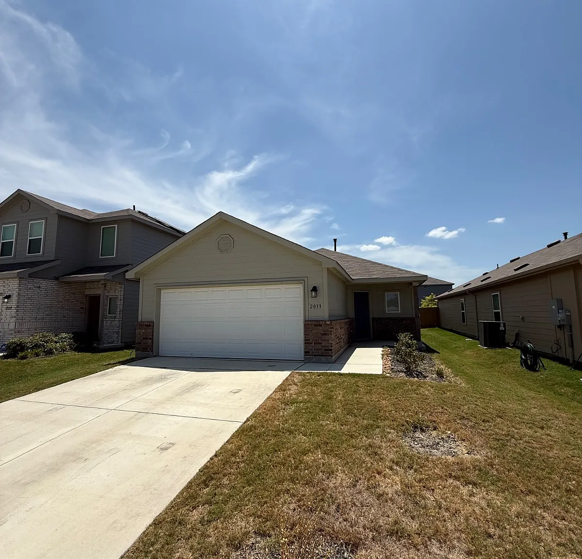 4 bed, 1459 sqft, $2,175 — Photo 1