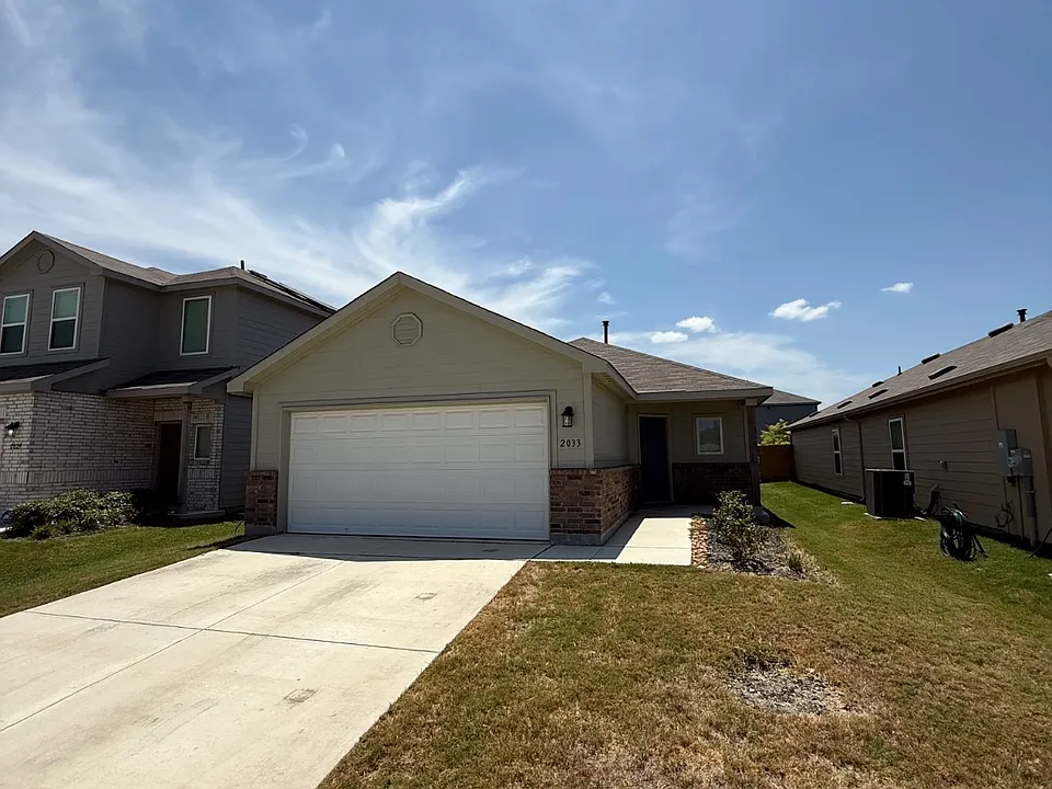 2033 Palmer Pl