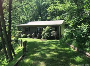 660 McCracken Farm Rd, Clyde, NC 28721