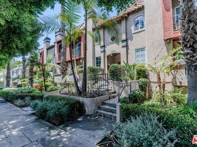 1957 N Bronson Ave APT 112, Los Angeles, CA, 90068