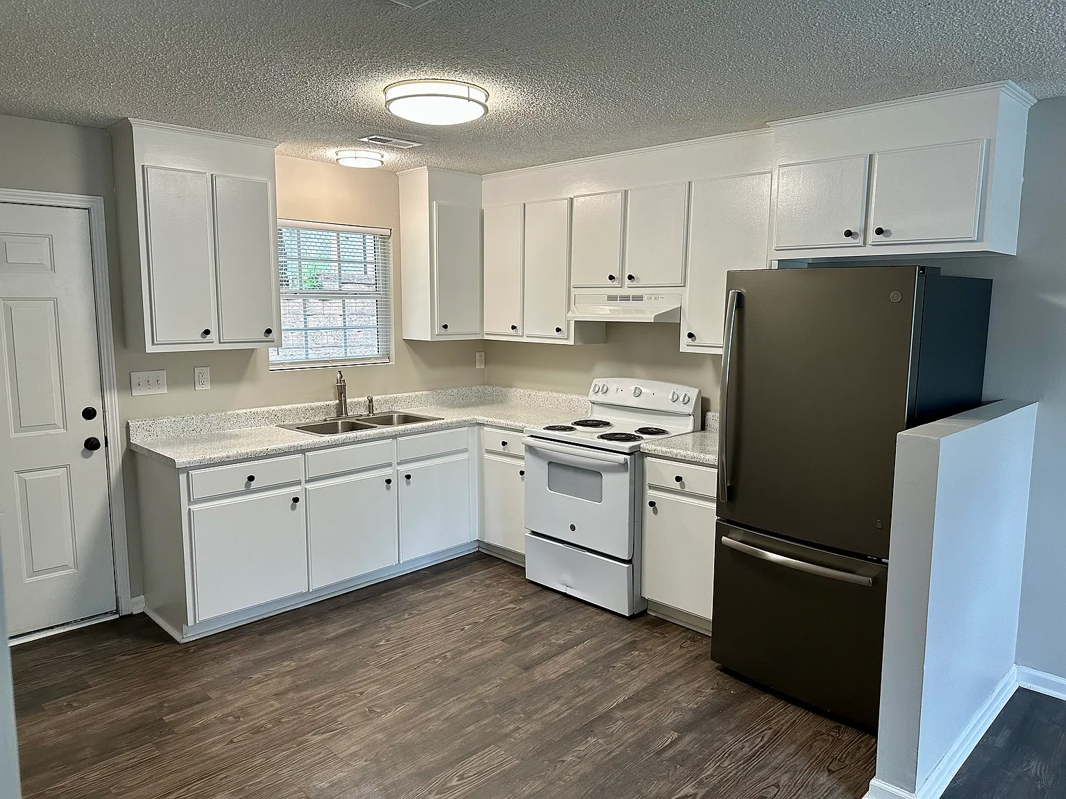 2 bed, 778 sqft, $1,150 — Photo 3