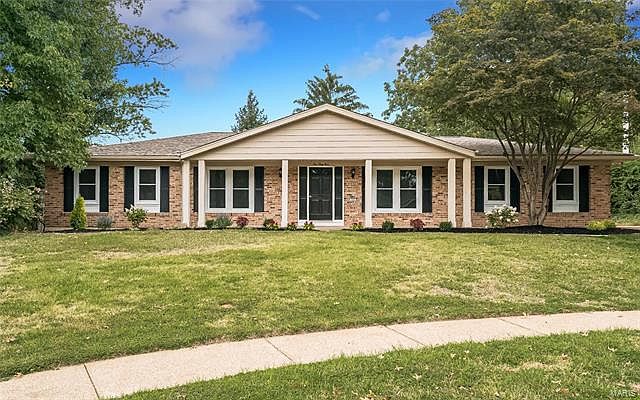 1st image of 333 Quinnmore Dr
