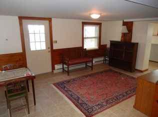 54 Conanicut Rd, Narragansett, RI 02882