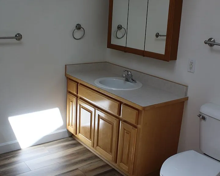2060 Hubbard Ln — Photo 11