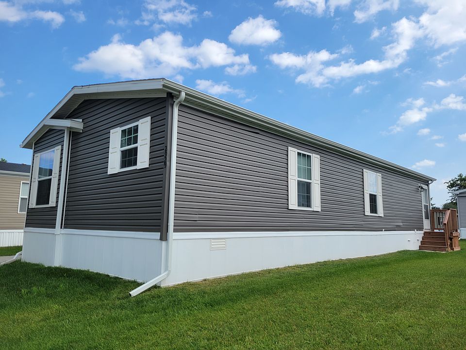 1st image of 2925 W Loch Lomond Ct #400