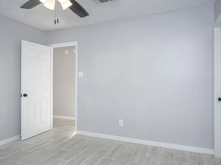6672 Cortez Cir — Photo 25