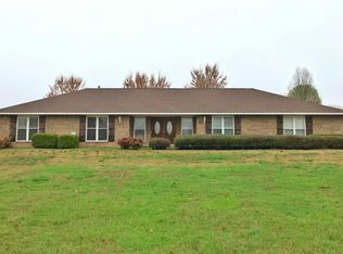 9128 Greenbriar Estates Rd, Springdale, AR 72762