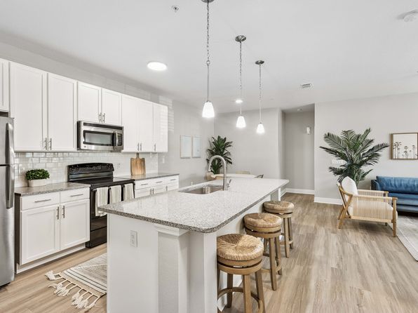 2168 Druid Rd #8205