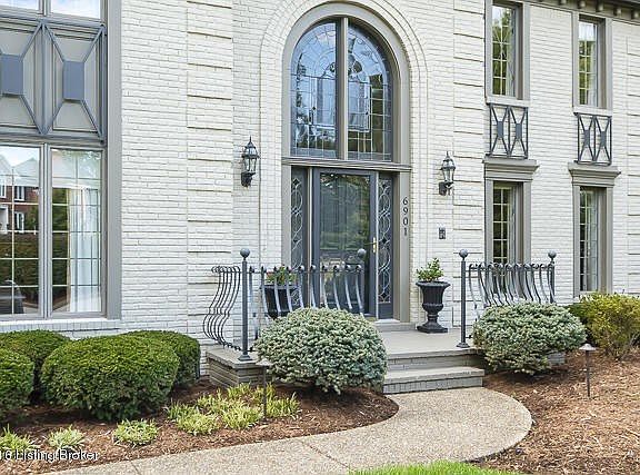 6901 Ash Tree Court-1002