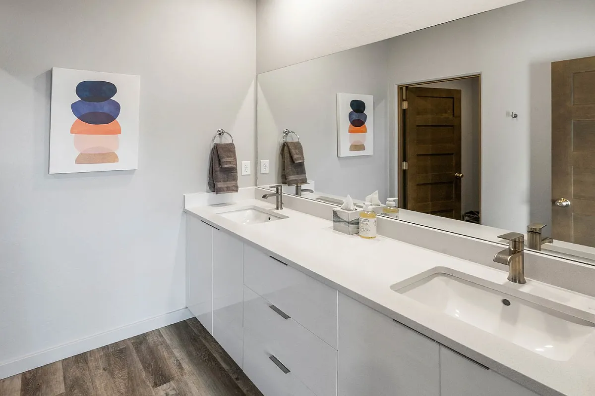 Building Photo - 247 New Ventures Dr #D