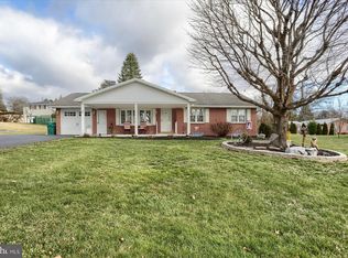 100 Hilltop Rd, Boiling Springs, PA 17007