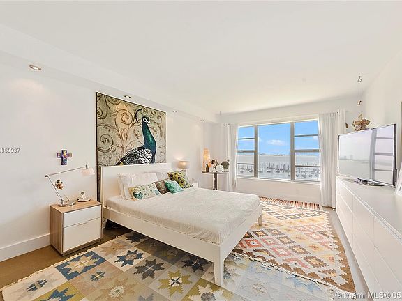 5th image of 11111 Biscayne Blvd #3C