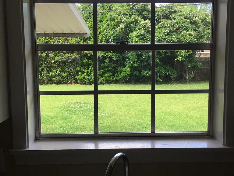 527 Highpoint Dr — Photo 25