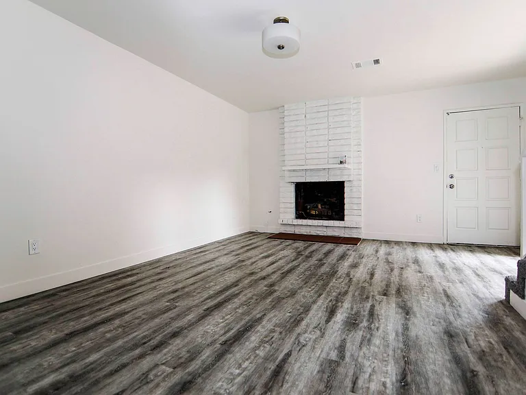 316-356 W. Meda Ave. Glendora CA. 91741 — Photo 26