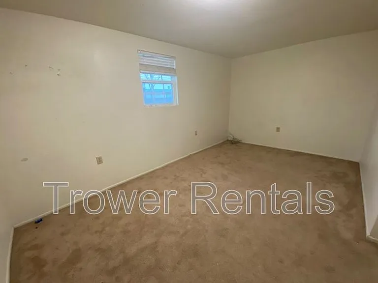 2620 Cambridge St — Photo 26