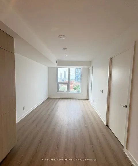 100 Queen St E #2111 — Photo 9