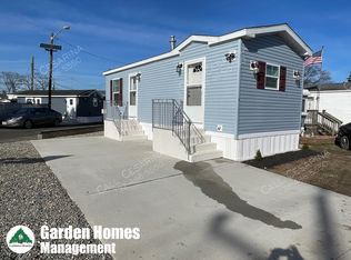 3 1st St, Avenel, NJ 07001