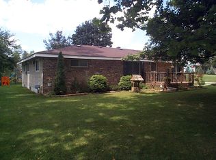 5635 Farley Rd, Clarkston, MI 48346