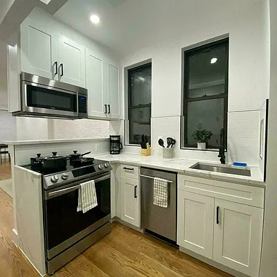 Rented by Suzuki Capital LLC | media 25