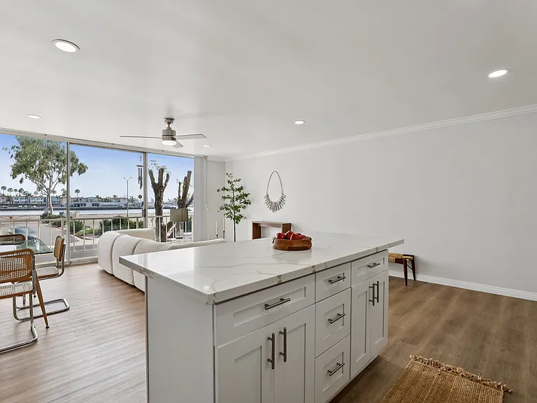 383 Bay Shore Ave #207 — Photo 5