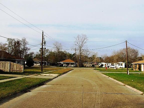 3rd image of 1717 Matilda St