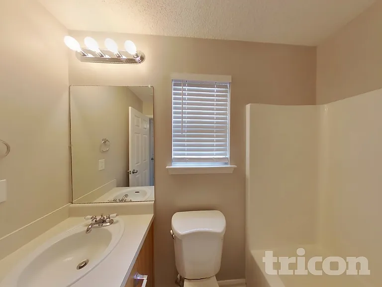 236 Galway Ln — Photo 15