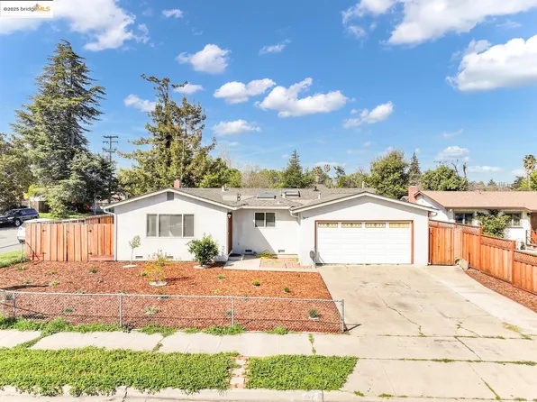 307 Saint Paul Dr, Campbell, CA 95008