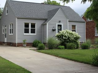 417 Bryn Mawr Blvd, Springfield, IL 62703