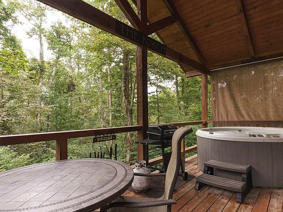 5th image of 29461 Fairview Ridge Rd